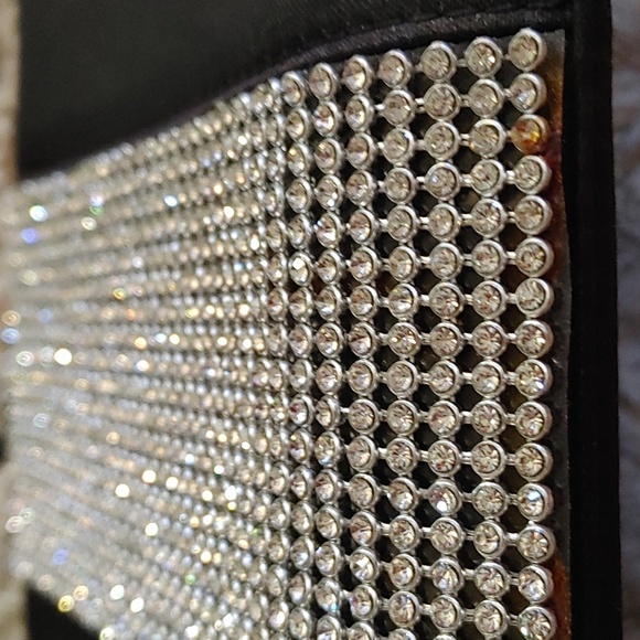 4 Formal Clutch Bags - Picture 8 of 13